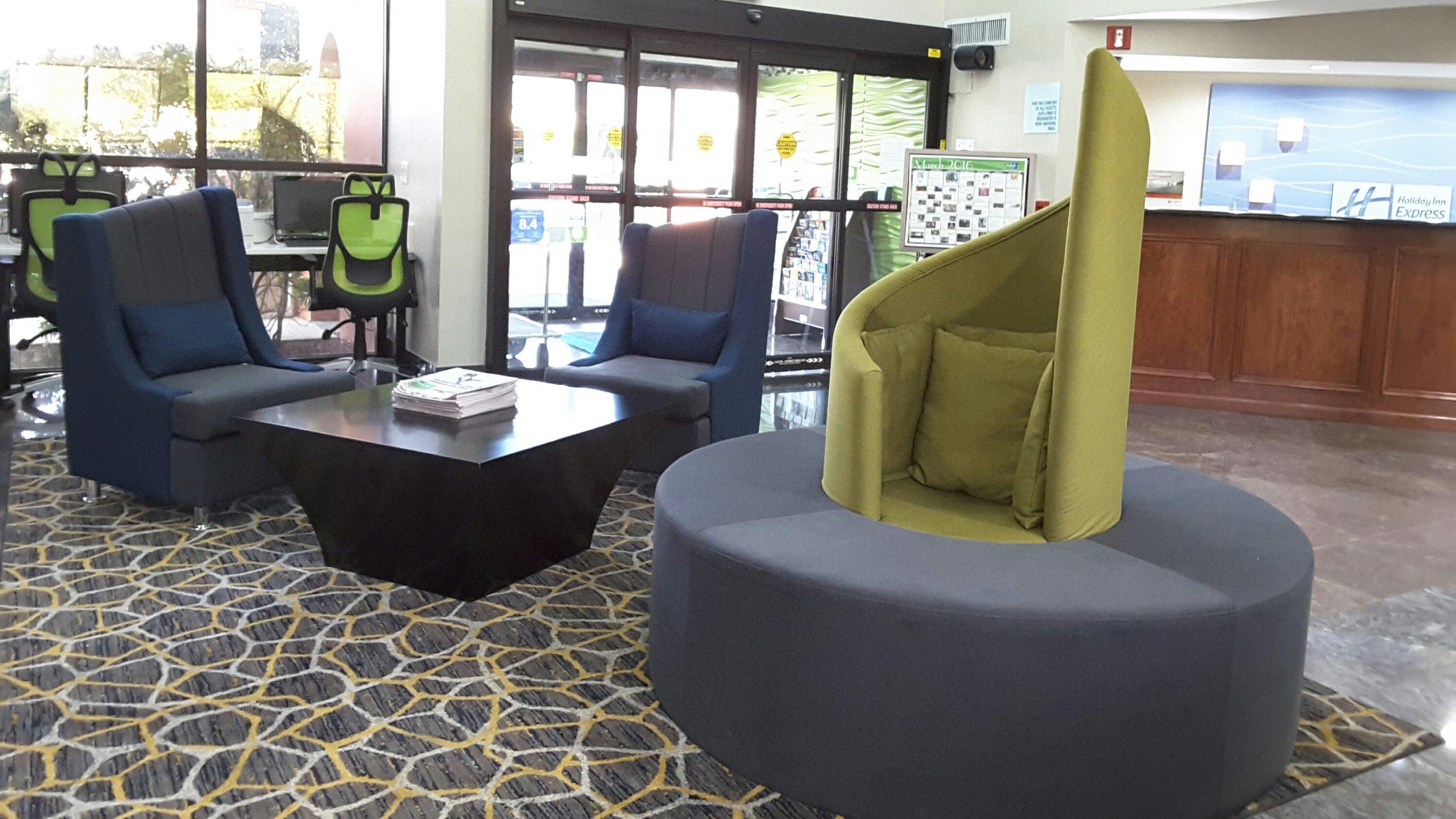Holiday Inn Express Hotel & Suites Lawrenceville By Ihg Екстериор снимка