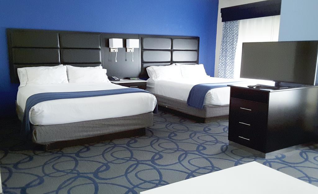 Holiday Inn Express Hotel & Suites Lawrenceville By Ihg Екстериор снимка