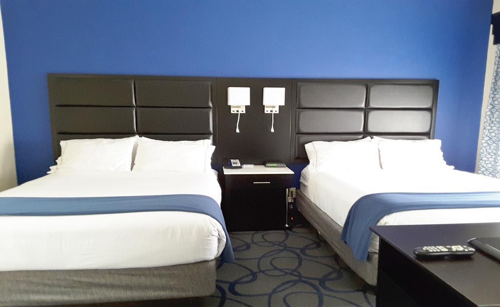 Holiday Inn Express Hotel & Suites Lawrenceville By Ihg Екстериор снимка