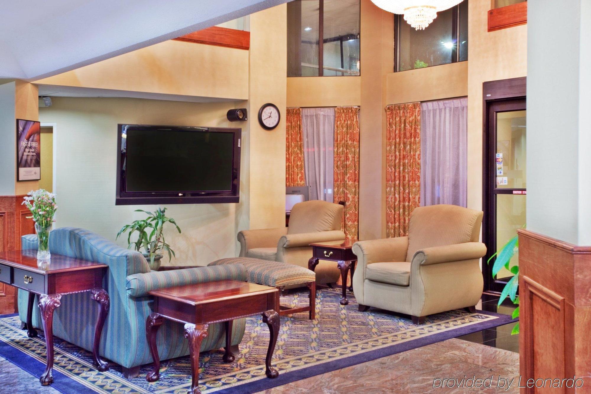 Holiday Inn Express Hotel & Suites Lawrenceville By Ihg Екстериор снимка